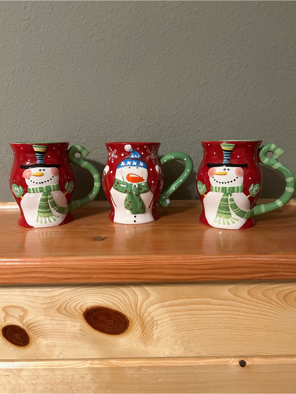 Pier One Jolly Holiday Red Snowman Ceramic Mugs - set of 3 never used